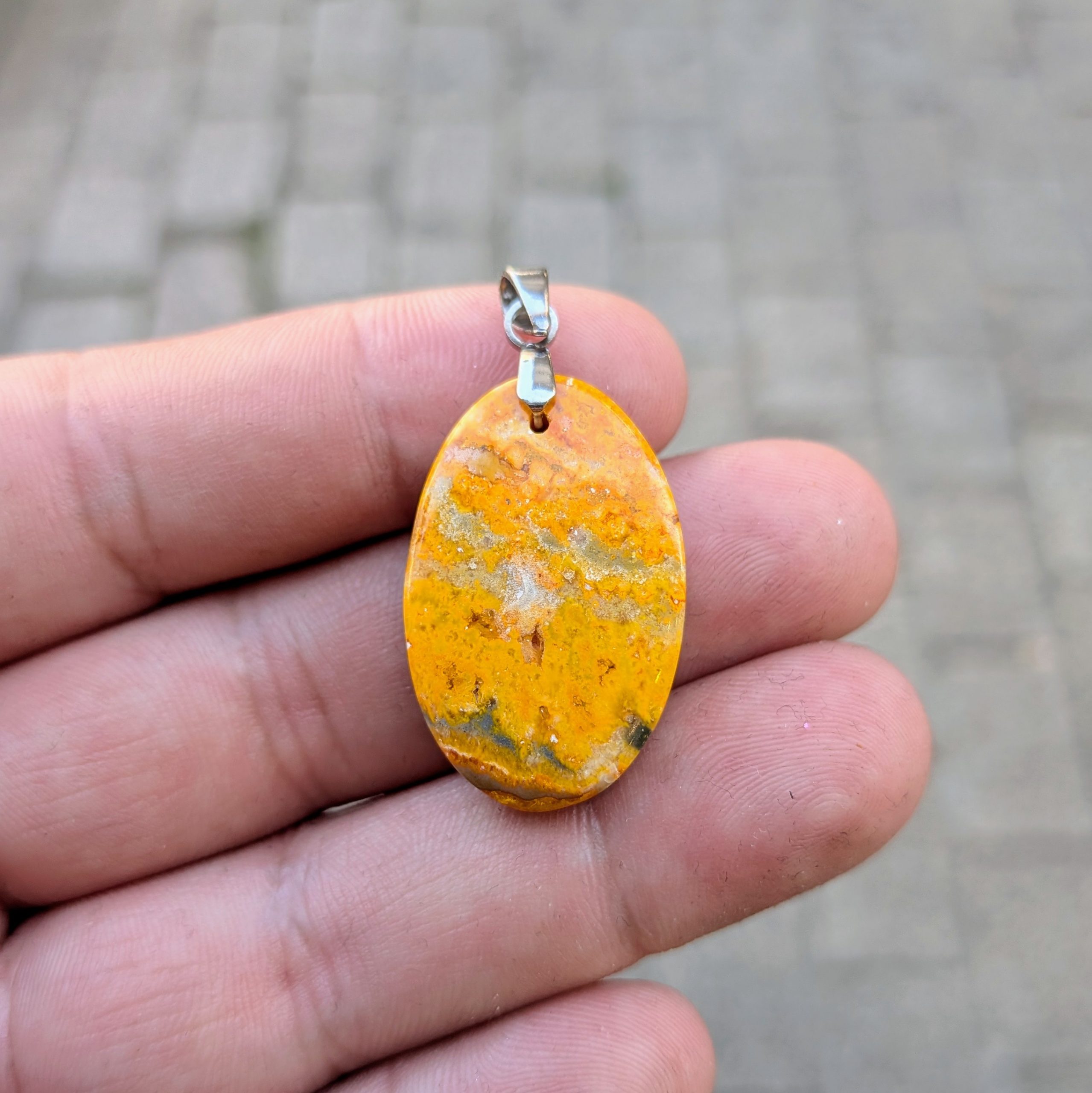 pendentif_jaspe_bumblebee