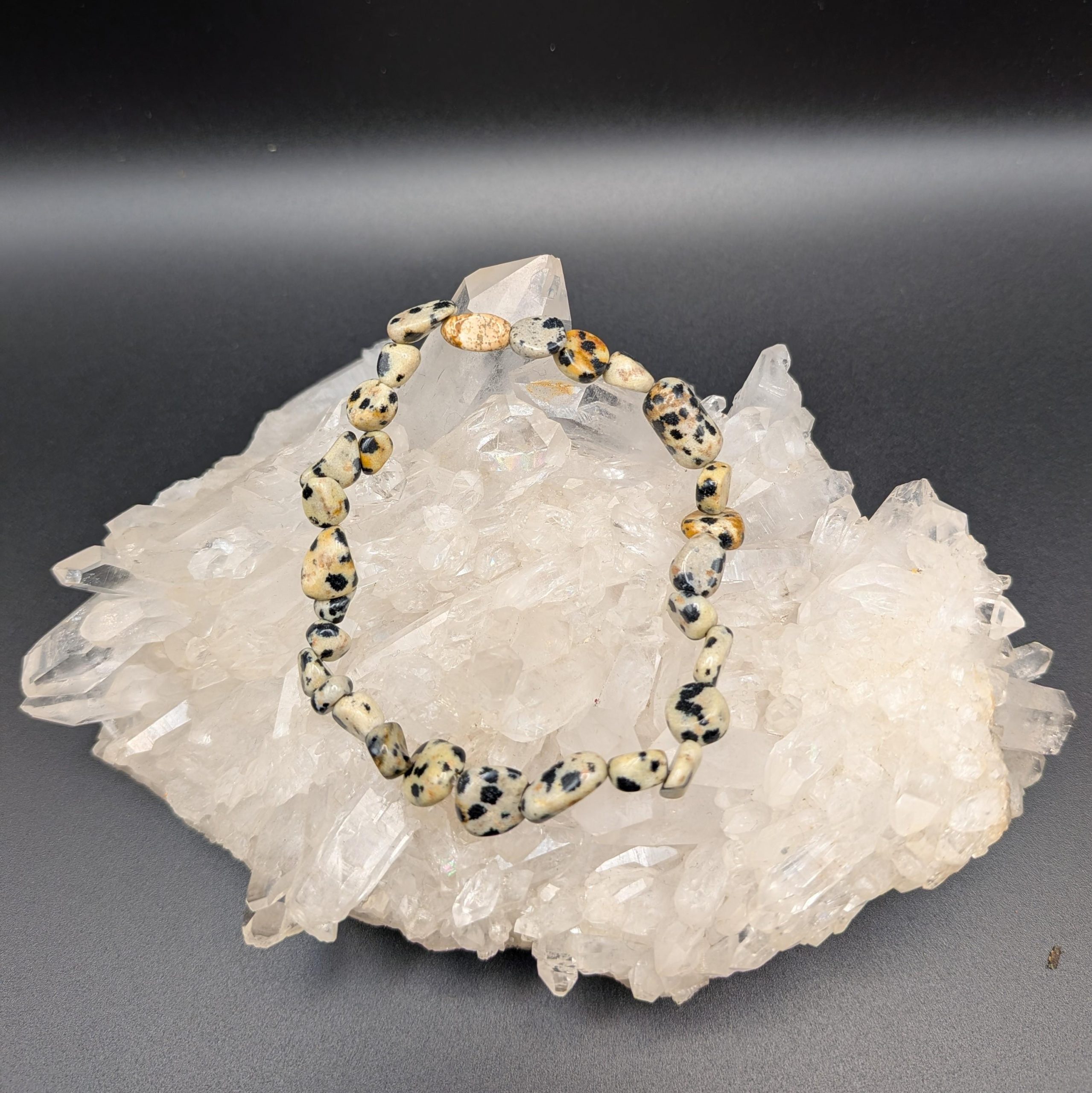 bracelet_grains_jaspe_dalmatien