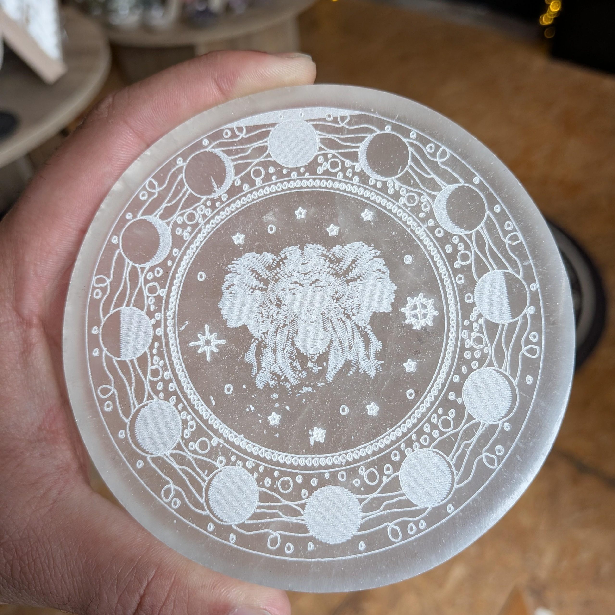 plaque_selenite_hecate