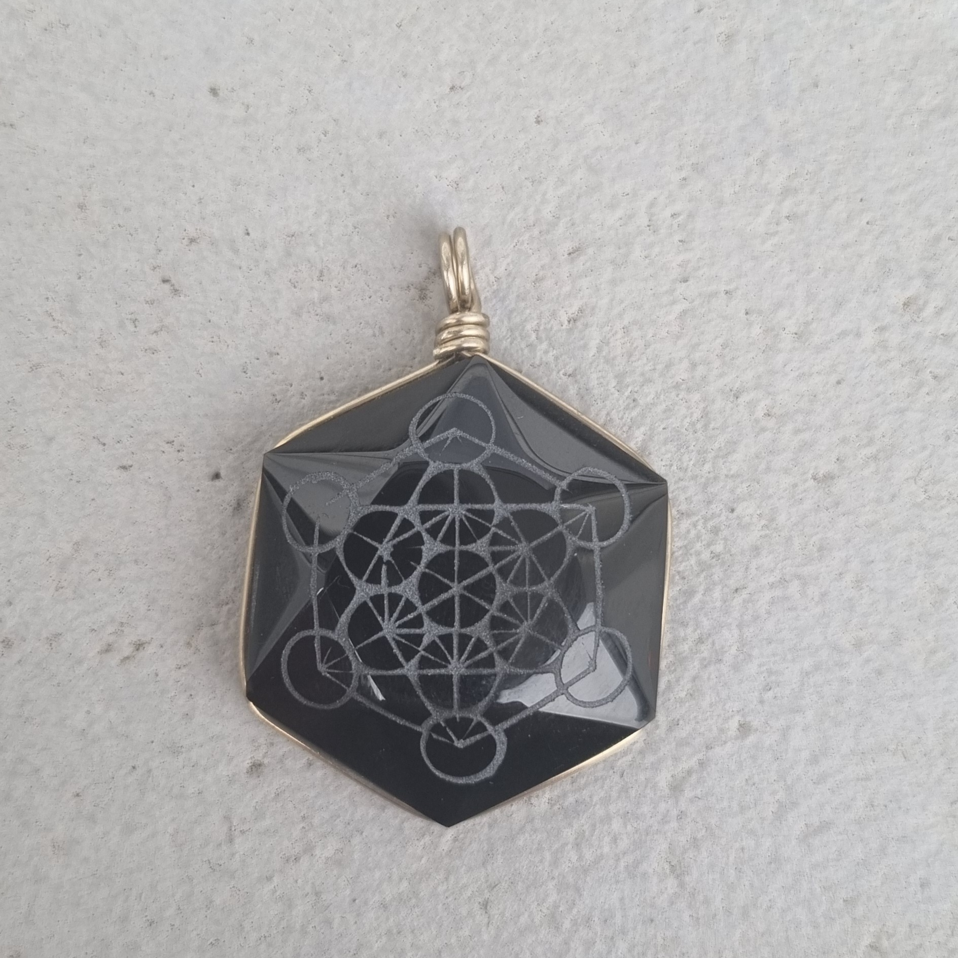 pendentif_obsidienne_noire_2