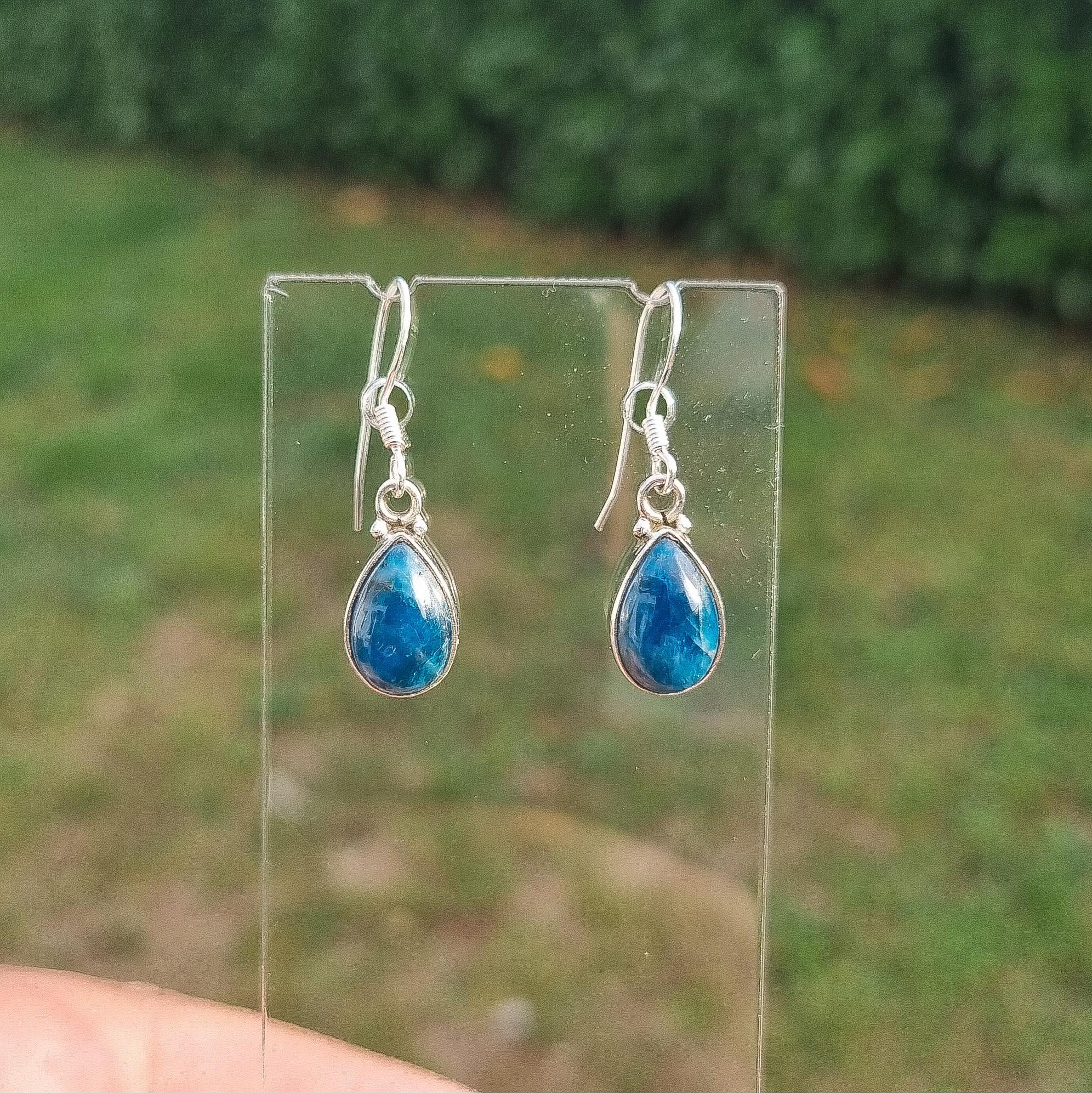 boucles_oreilles_apatite_bleue