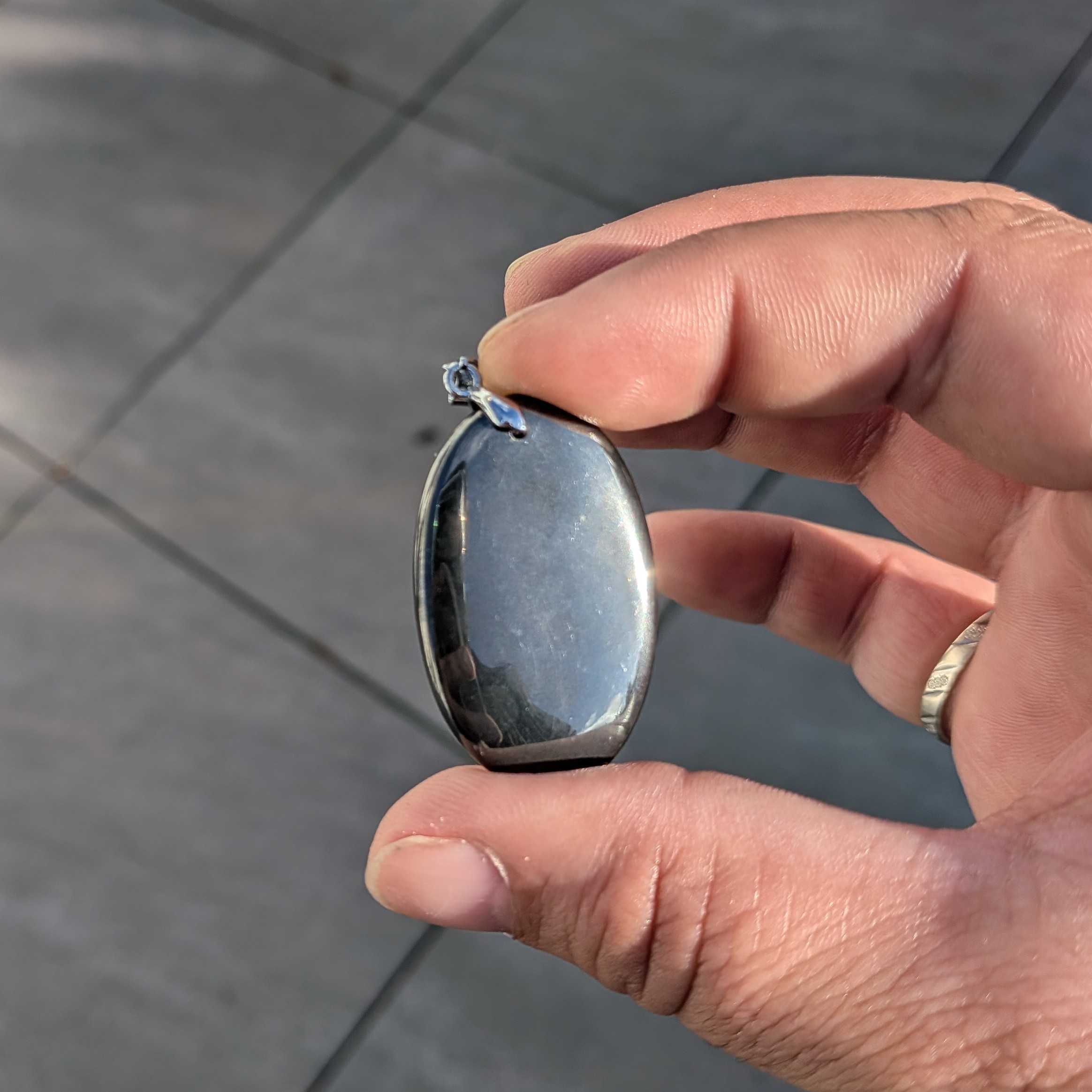 pendentif_hematite_1