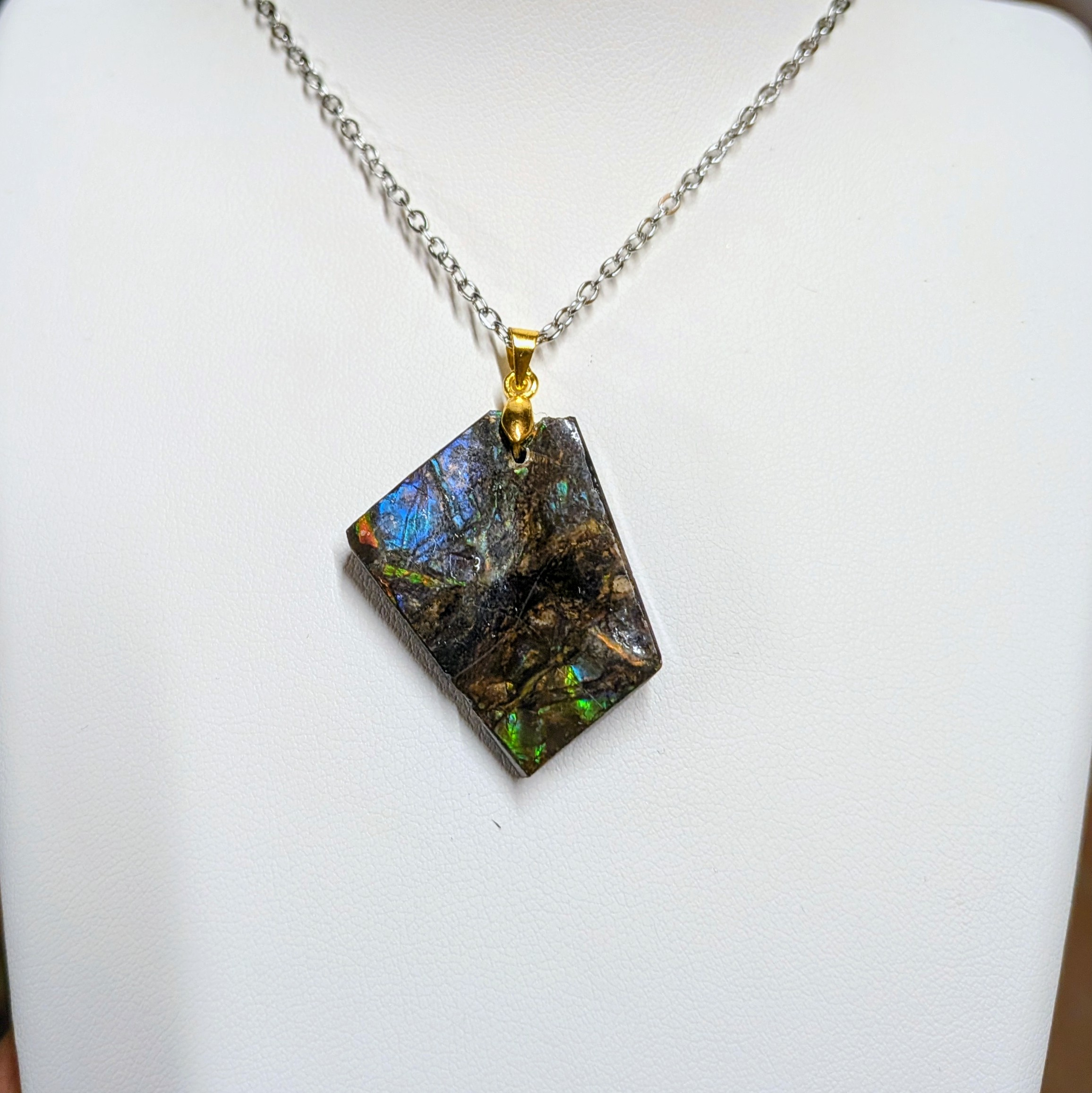 pendentif_ammolite_refamo1_2