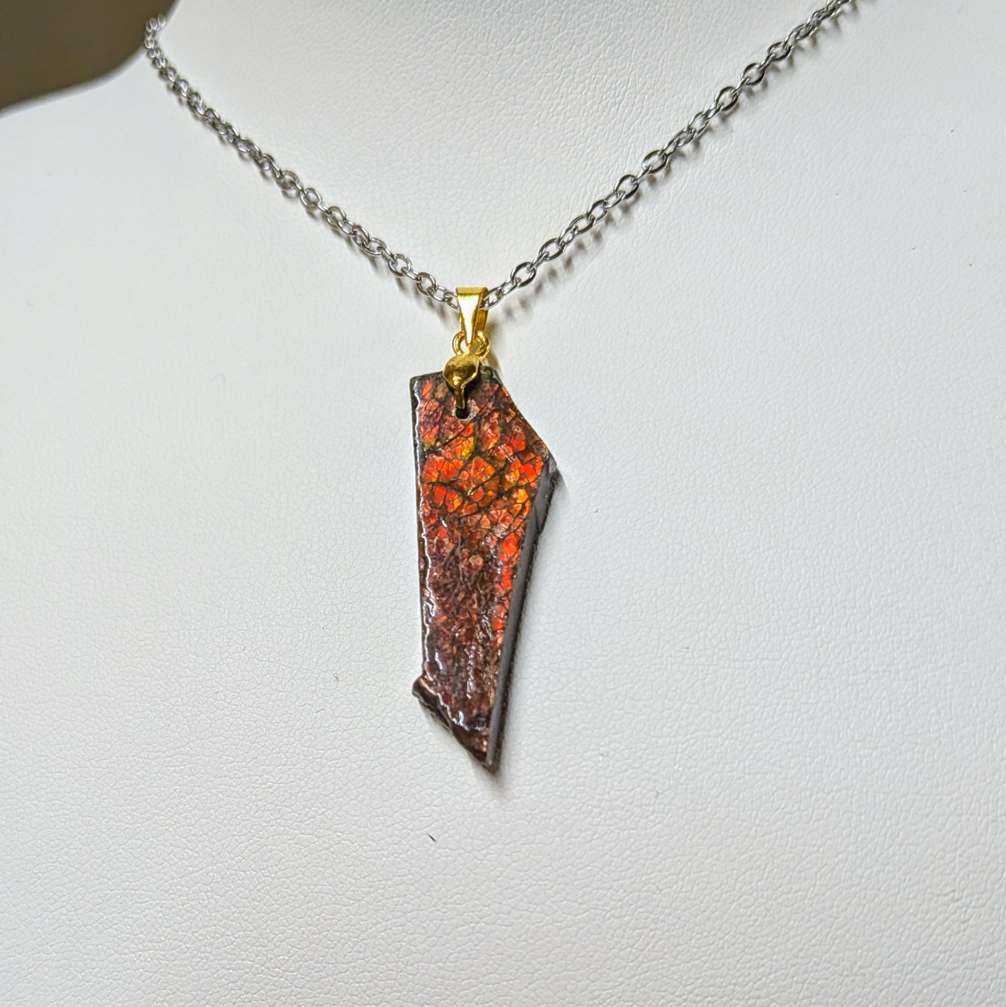 pendentif_ammolite_refamo3_1 pendentif_ammolite_refamo3_1