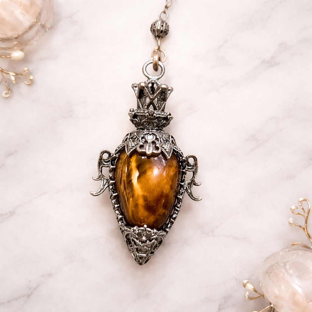 pendule_antique_oeil_de_tigre