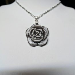 Pendentif "Rose" en Obsidienne argentée