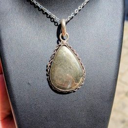 Pendentif Pyrite style baroque + argent 925 (pièce unique)