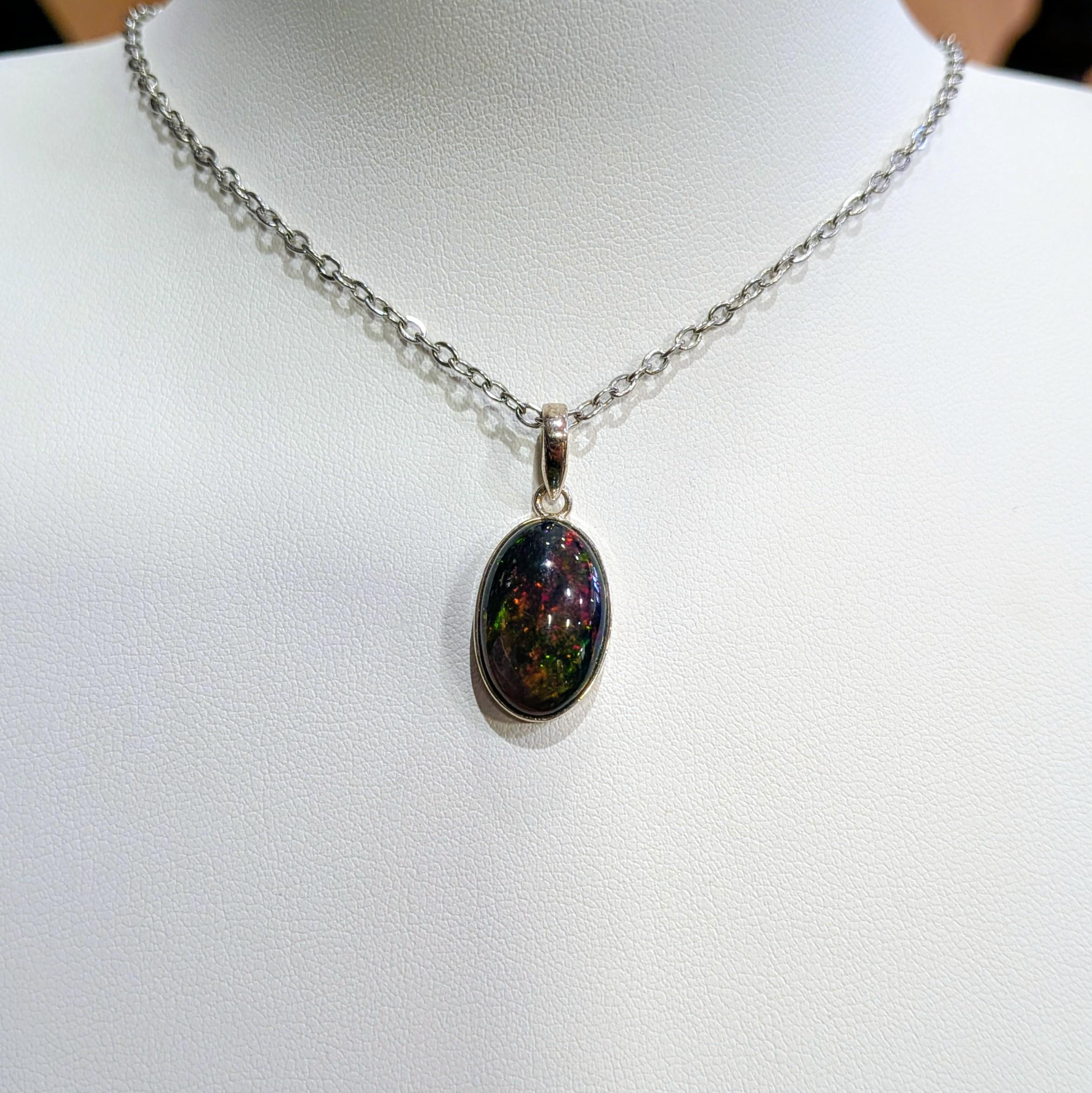 Pendentif Opale noire (pièce unique)