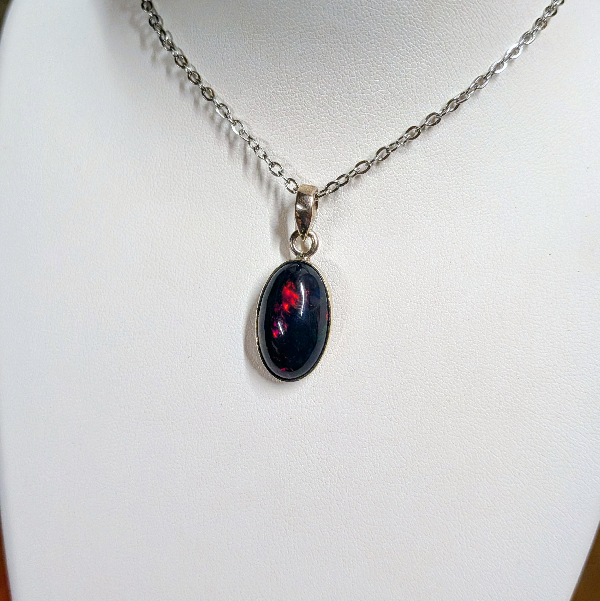 pendentif_opale_noire_B2